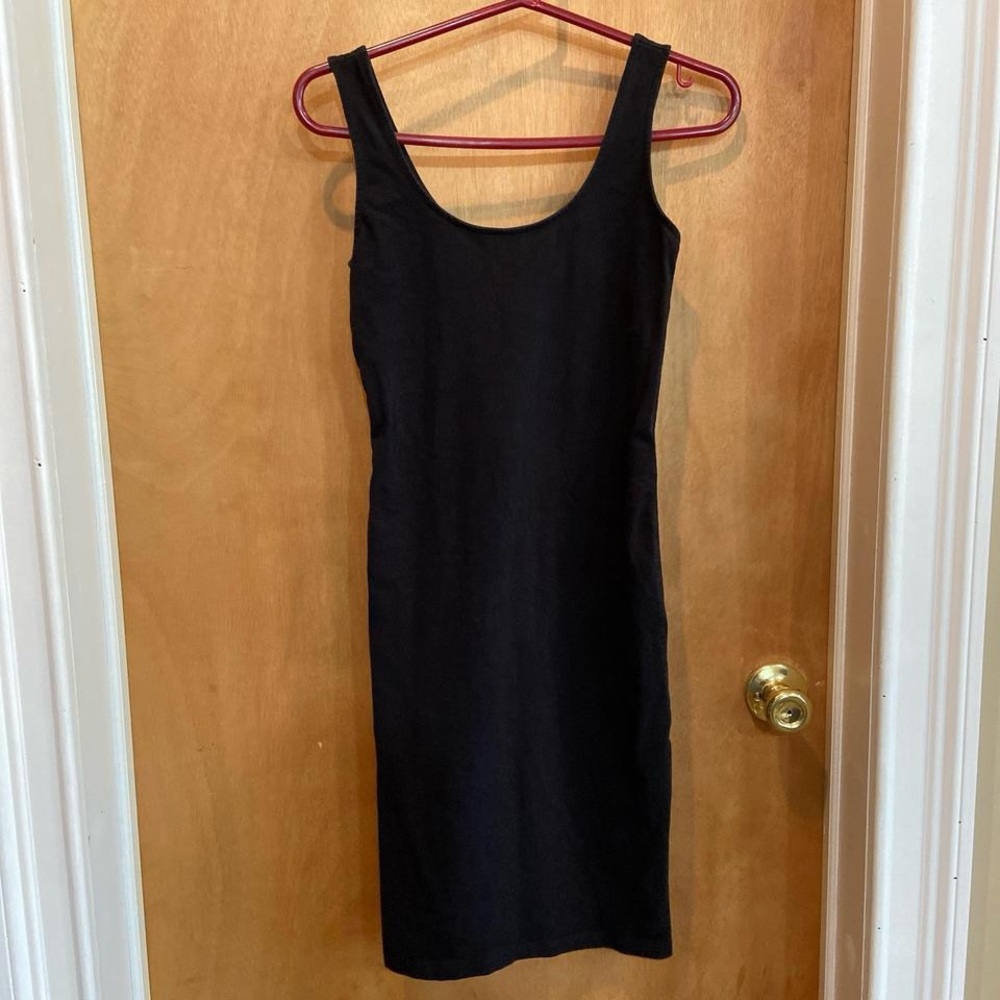 Black midi bodycon dress